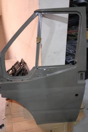 FORD TRANSİT 100 L-S-V ÇIKMA PARÇA  V347 SIFIR ÖN KAPI